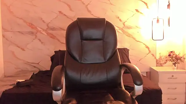 johan miller0 online show from November 26, 2025, 1:11 pm