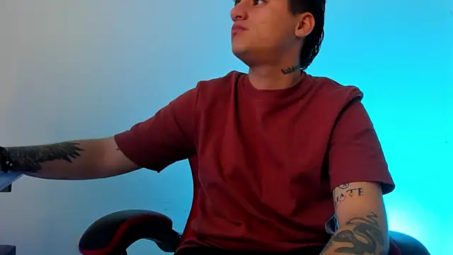 PeytonBox online show from October 16, 2025, 12:02 pm