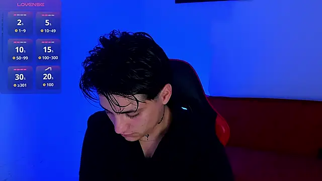 PeytonBox online show from November 11, 2025, 11:38 am