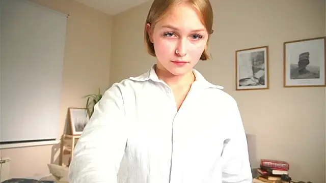 Snapshot of TenaBiller chatting on September 14, 2025, 4:07 pm TenaBiller online show from September 14, 2025, 4:07 pm