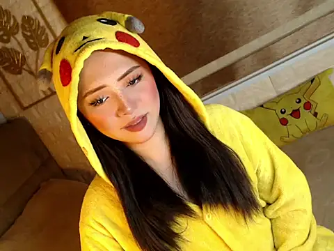 yourdevilsweettsx online show from December 20, 2025, 11:35 am