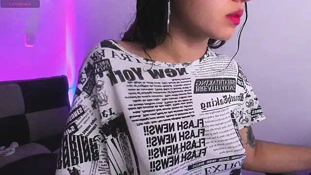 Snapshot of GwenHazel chatting on October 8, 2025, 12:07 pm GwenHazel online show from October 8, 2025, 12:07 pm