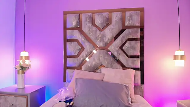 Electra Gosselin online show from September 23, 2025, 12:01 pm