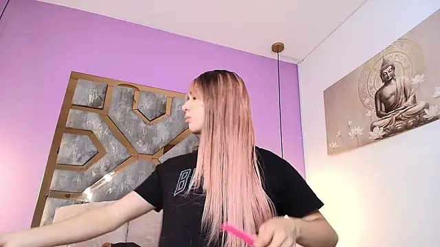 Electra Gosselin online show from November 4, 2025, 3:54 am