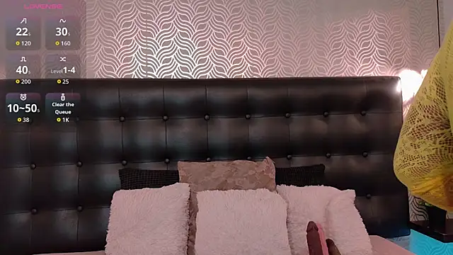 Snapshot of NaiaraMasson_ chatting on April 25, 2026, 12:08 pm NaiaraMasson online show from April 25, 2026, 12:08 pm