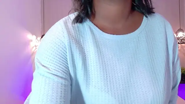 NaiaraMasson  online show from October 20, 2025, 12:49 pm