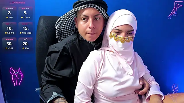 Snapshot of Sahira_and_Zaid chatting on October 14, 2025, 6:41 pm Sahira and Zaid online show from October 14, 2025, 6:41 pm