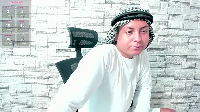 Snapshot of Sahira_and_Zaid chatting on October 20, 2025, 6:41 pm Sahira and Zaid online show from October 20, 2025, 6:41 pm