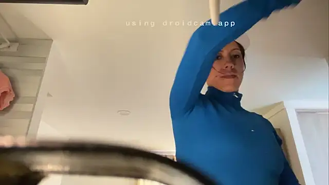 Snapshot of Biancamirage3 chatting on November 14, 2025, 4:10 pm Biancamirage3 online show from November 14, 2025, 4:10 pm