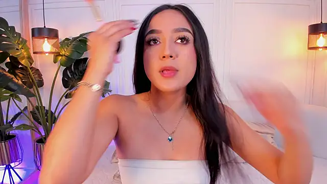 Dafne Hillss online show from October 28, 2025, 12:26 pm