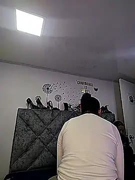 Shantey Laurent online show from April 7, 2026, 3:03 pm