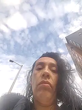 Shantey Laurent online show from April 2, 2026, 12:01 pm