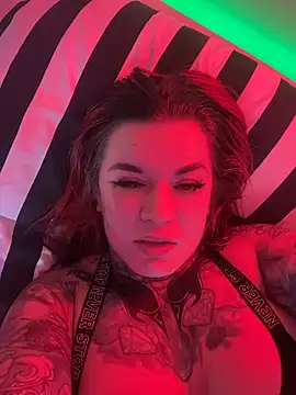 Snapshot of Sabien_DeMonia chatting on October 26, 2025, 7:47 pm Sabien DeMonia online show from October 26, 2025, 7:47 pm