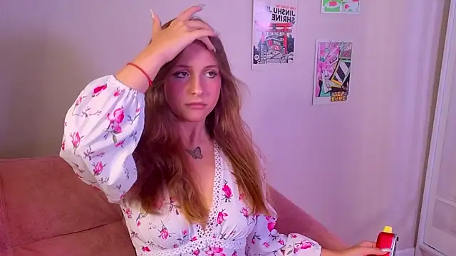 Snapshot of LoveSeekins chatting on September 13, 2025, 8:53 pm LoveSeekins online show from September 13, 2025, 8:53 pm