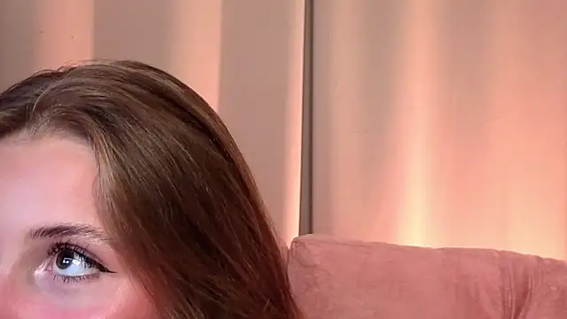 Snapshot of LoveSeekins chatting on September 24, 2025, 7:20 pm LoveSeekins online show from September 24, 2025, 7:20 pm