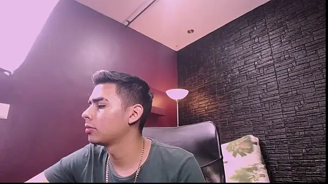 Matthewlodge online show from September 12, 2025, 1:11 pm