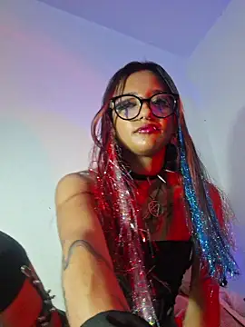 Snapshot of carolinerue chatting on November 10, 2025, 11:15 am carolinerue online show from November 10, 2025, 11:15 am