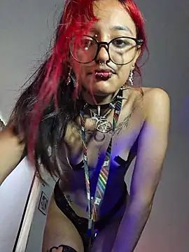 carolinerue online show from February 28, 2026, 7:46 pm