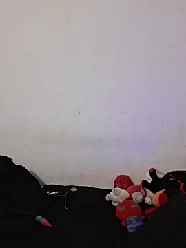 carolinerue online show from May 20, 2026, 2:08 am
