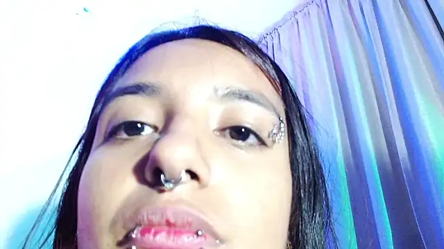 Snapshot of carolinerue chatting on September 16, 2025, 5:41 am carolinerue online show from September 16, 2025, 5:41 am