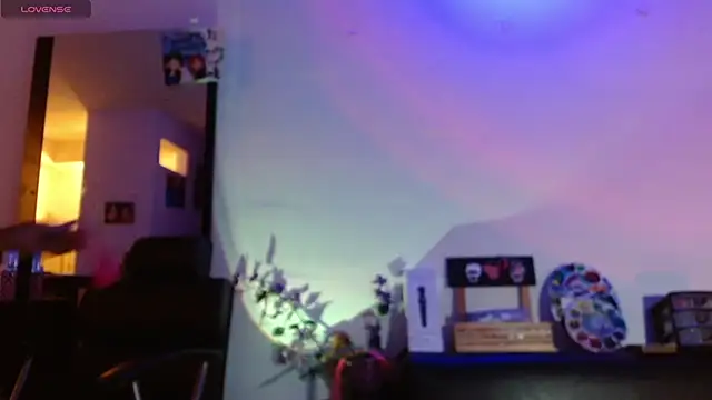 Snapshot of carolinerue chatting on September 17, 2025, 8:38 am carolinerue online show from September 17, 2025, 8:38 am