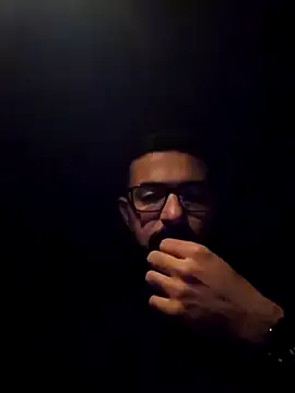 Snapshot of AuxeticDry chatting on March 21, 2026, 8:35 pm AuxeticDry online show from March 21, 2026, 8:35 pm