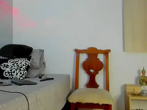 Snapshot of Dusan_greyy chatting on October 16, 2025, 4:43 am Dusan greyy online show from October 16, 2025, 4:43 am
