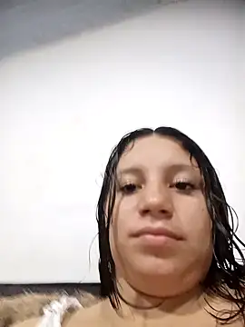 Snapshot of Shell_Latina chatting on May 4, 2026, 4:16 am Shell Latina online show from May 4, 2026, 4:16 am