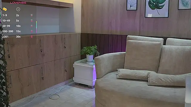 Snapshot of sarabelmont chatting on September 23, 2025, 12:01 pm sarabelmont online show from September 23, 2025, 12:01 pm