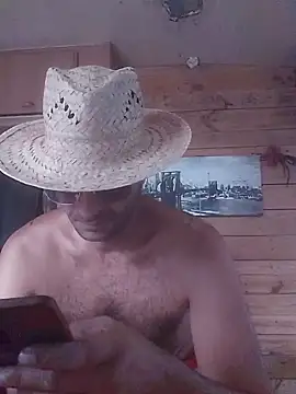 Snapshot of Vikingo1985 chatting on September 14, 2025, 5:02 pm Vikingo1985 online show from September 14, 2025, 5:02 pm
