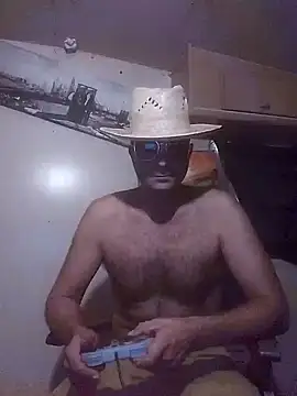 Snapshot of Vikingo1985 chatting on October 10, 2025, 7:25 pm Vikingo1985 online show from October 10, 2025, 7:25 pm