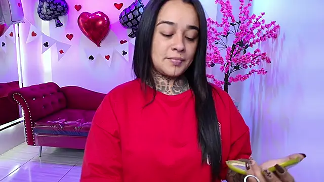 Black roseee online show from February 21, 2026, 3:41 am