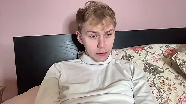 scottishtwink01 online show from October 21, 2025, 12:26 pm