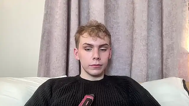 scottishtwink01 online show from October 19, 2025, 10:01 pm