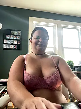 Snapshot of PlayWithBrittany chatting on September 14, 2025, 7:03 pm PlayWithBrittany online show from September 14, 2025, 7:03 pm