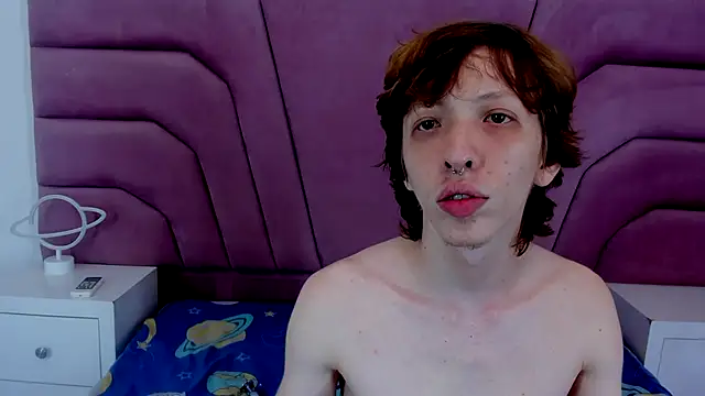Snapshot of taylorleexx chatting on September 29, 2025, 7:52 pm taylorleexx online show from September 29, 2025, 7:52 pm