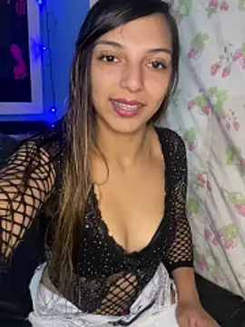 MelanyBabeee2 online show from January 6, 2026, 9:19 pm