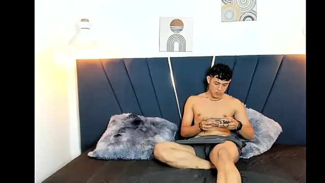 ryan cum23 online show from September 12, 2025, 11:59 pm