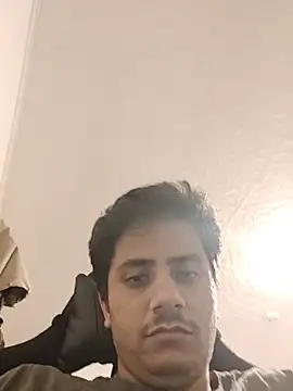 eyepach96 online show from November 21, 2025, 9:47 pm