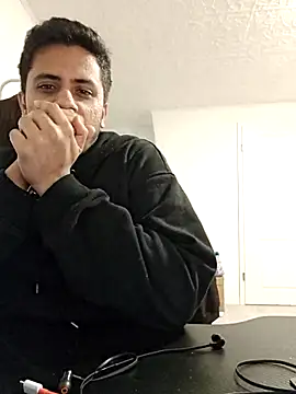 eyepach96 online show from October 4, 2025, 11:39 pm