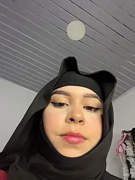 Snapshot of rhizanthella_ chatting on October 30, 2025, 11:23 pm rhizanthella online show from October 30, 2025, 11:23 pm