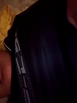 Snapshot of luzmelzinha chatting on October 10, 2025, 11:44 am luzmelzinha online show from October 10, 2025, 11:44 am