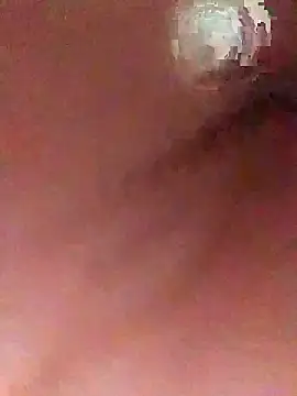 Snapshot of luzmelzinha chatting on April 5, 2026, 6:20 am luzmelzinha online show from April 5, 2026, 6:20 am