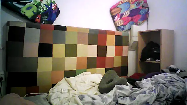 tuplaceroll online show from September 12, 2025, 3:17 am