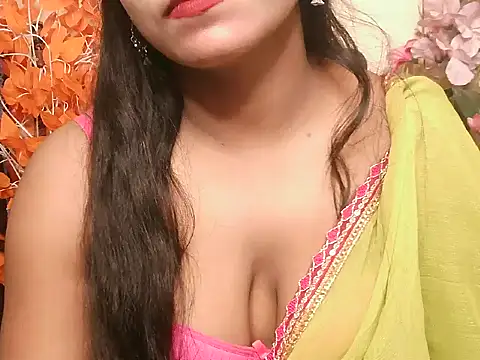 Snapshot of Miss_Virgingirl04 chatting on October 5, 2025, 5:42 am Miss Virgingirl04 online show from October 5, 2025, 5:42 am