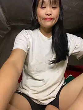 Snapshot of mika-bae chatting on September 30, 2025, 9:59 am mika-bae online show from September 30, 2025, 9:59 am