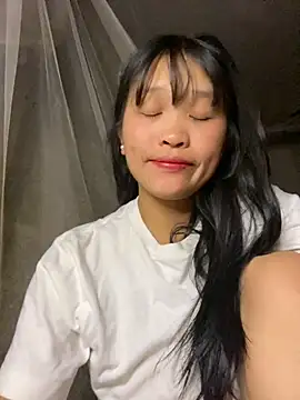 Snapshot of mika-bae chatting on September 28, 2025, 3:52 pm mika-bae online show from September 28, 2025, 3:52 pm