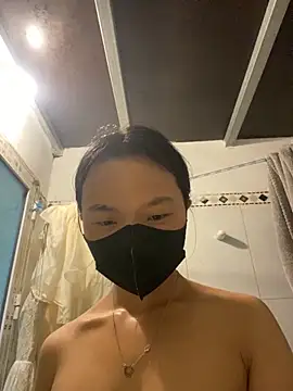 Snapshot of Thanh-18 chatting on October 4, 2025, 4:30 pm Thanh-18 online show from October 4, 2025, 4:30 pm