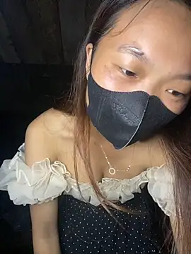 Snapshot of Thanh-18 chatting on September 26, 2025, 2:24 pm Thanh-18 online show from September 26, 2025, 2:24 pm