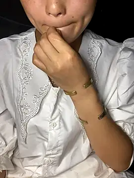 Snapshot of Thanh-18 chatting on September 17, 2025, 2:30 pm Thanh-18 online show from September 17, 2025, 2:30 pm